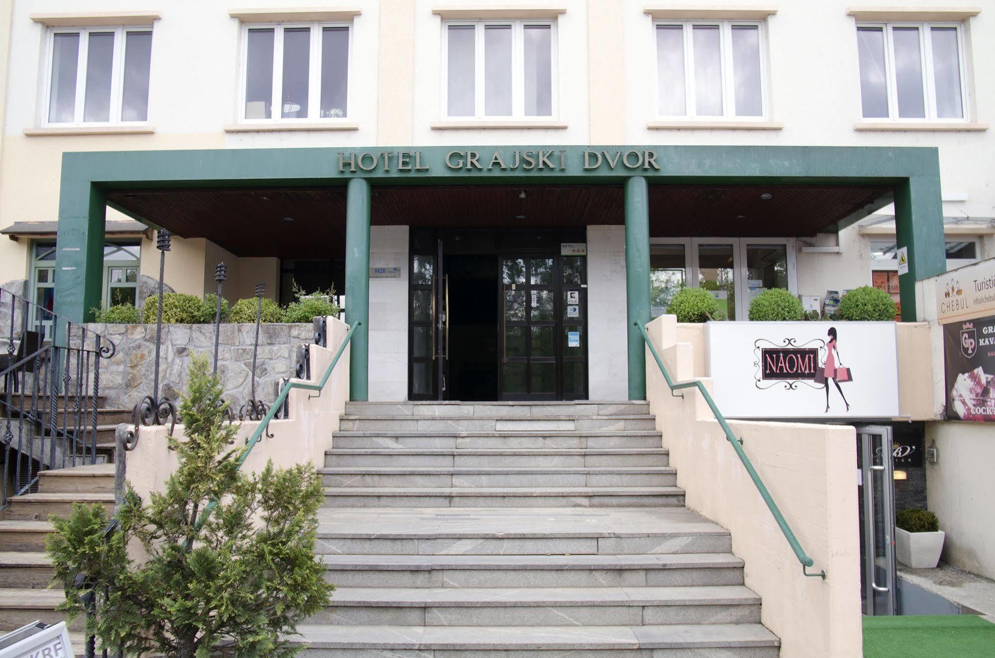 Grajski Dvor Radovljica Exterior photo