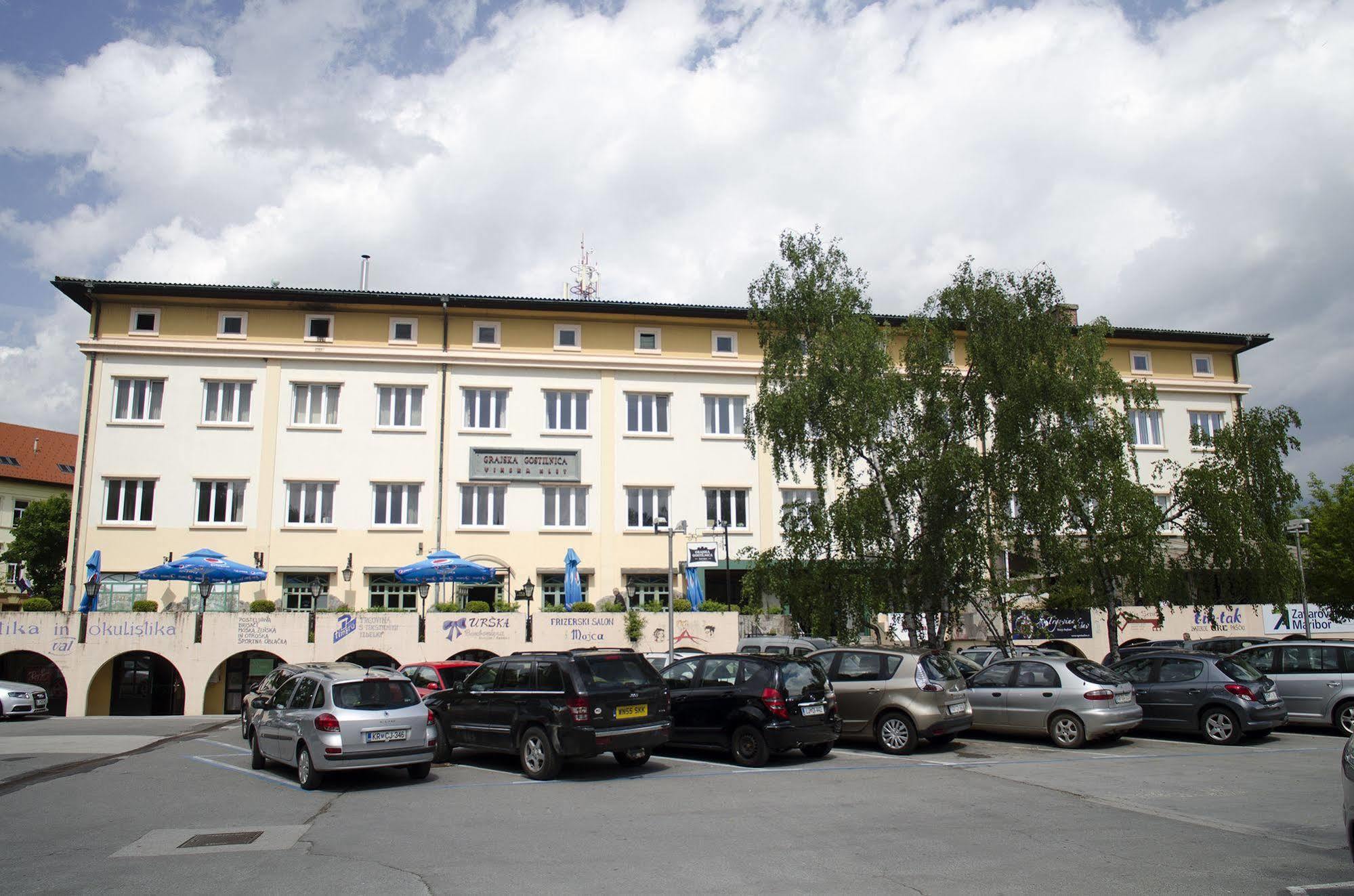 Grajski Dvor Radovljica Exterior photo
